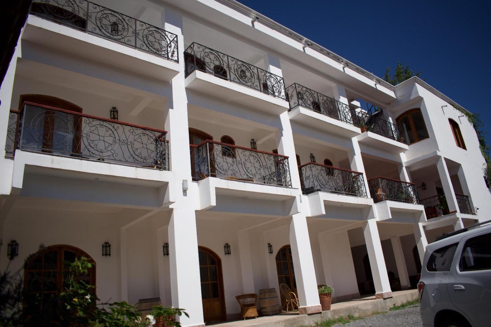 La Ramada Hotel Cafayate Exterior photo